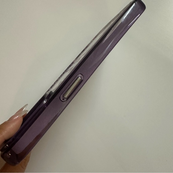 * Free with Purchase * NWT iPhone 14 Pro Purple Floral Phone Case - Picture 5 of 8